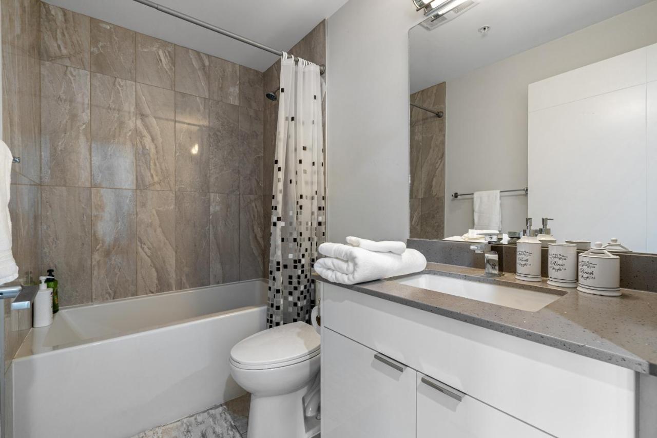 Element On First By Manna Apartment Calgary Bagian luar foto