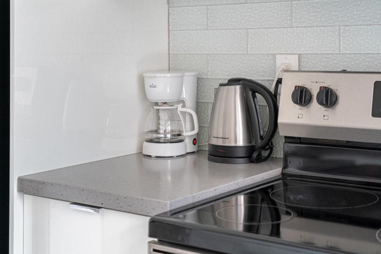Element On First By Manna Apartment Calgary Bagian luar foto