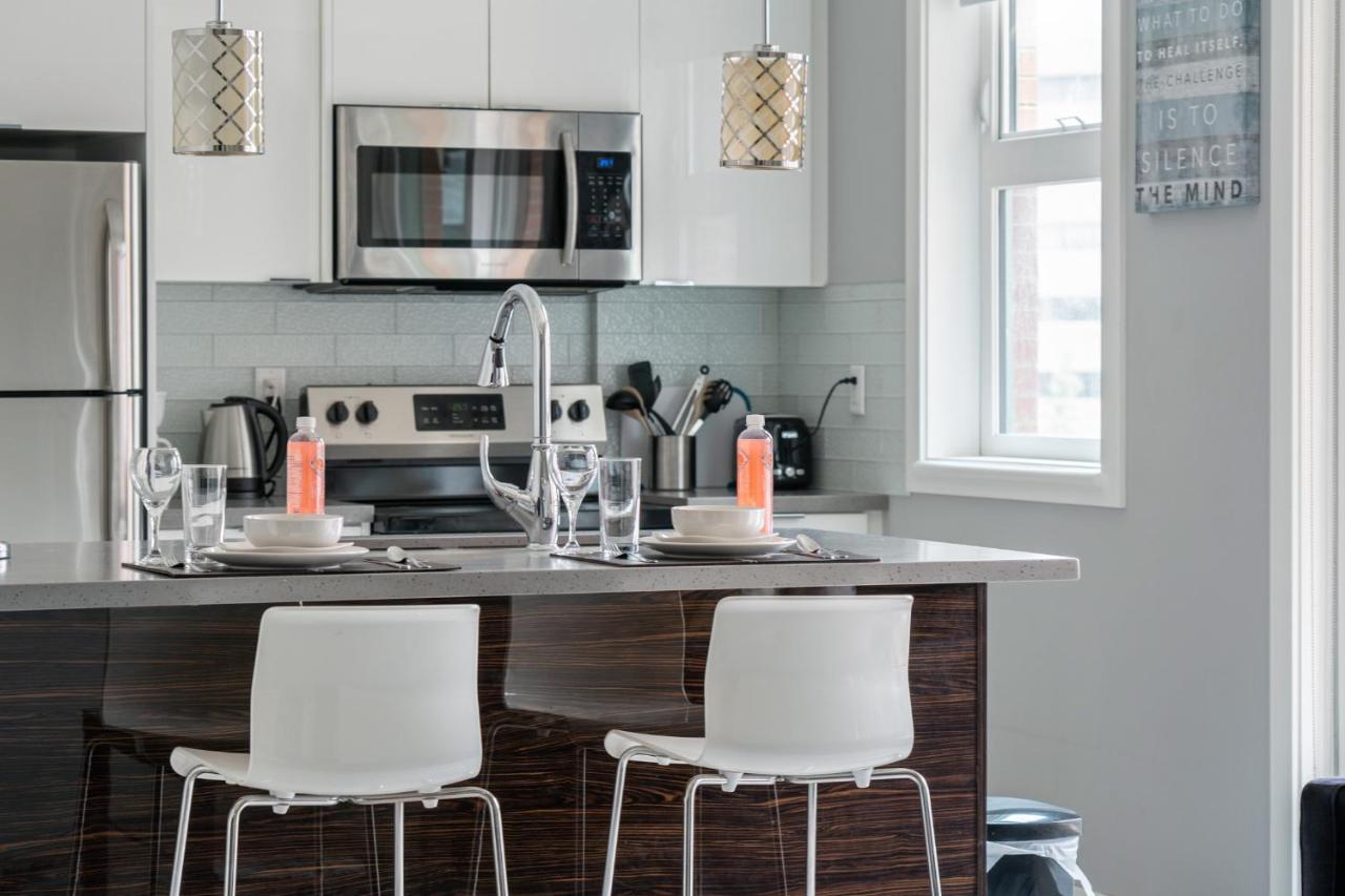 Element On First By Manna Apartment Calgary Bagian luar foto