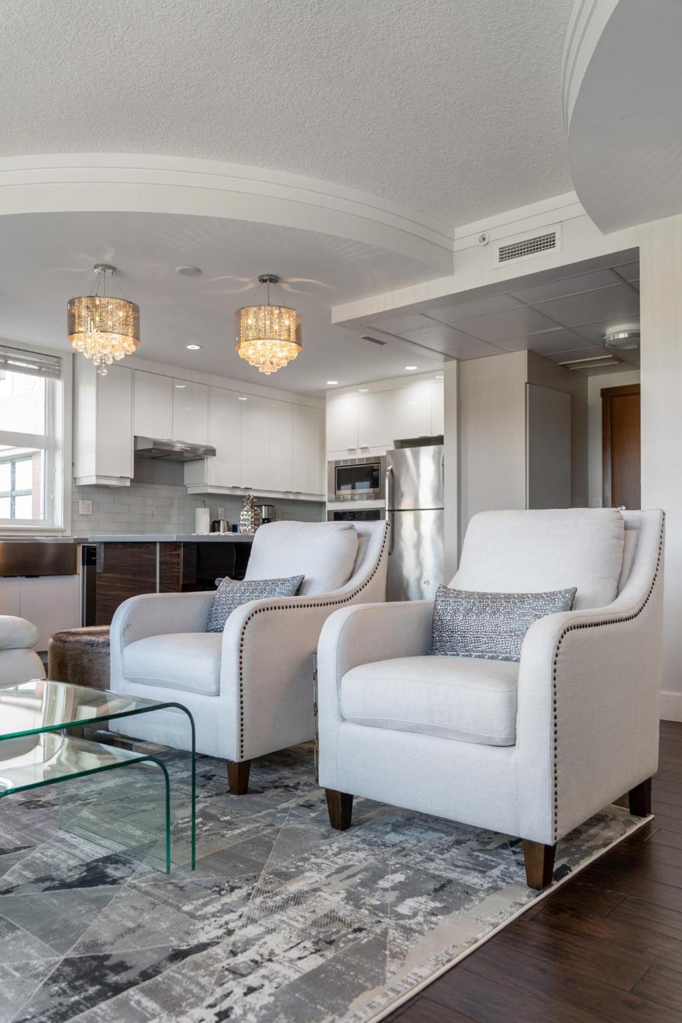 Element On First By Manna Apartment Calgary Ruang foto
