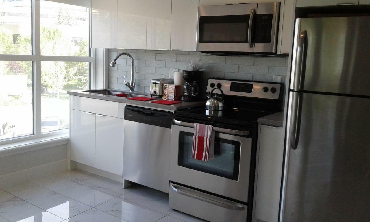 Element On First By Manna Apartment Calgary Bagian luar foto